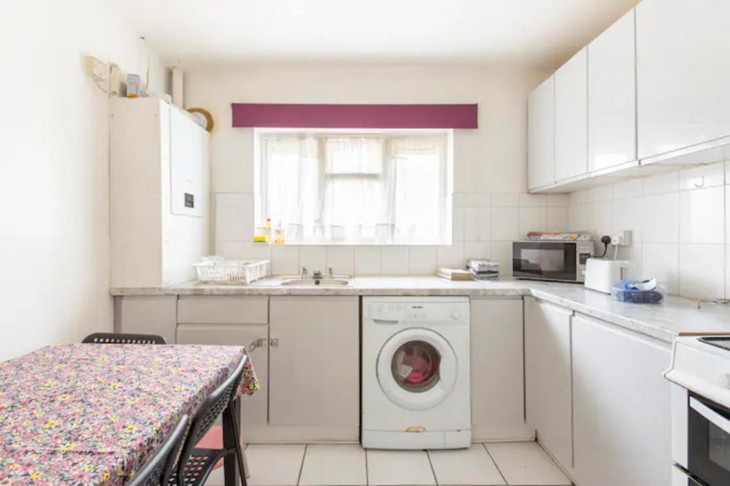 Cosy 1 Bedroom Flat Near Barking Town Centre Exterior photo