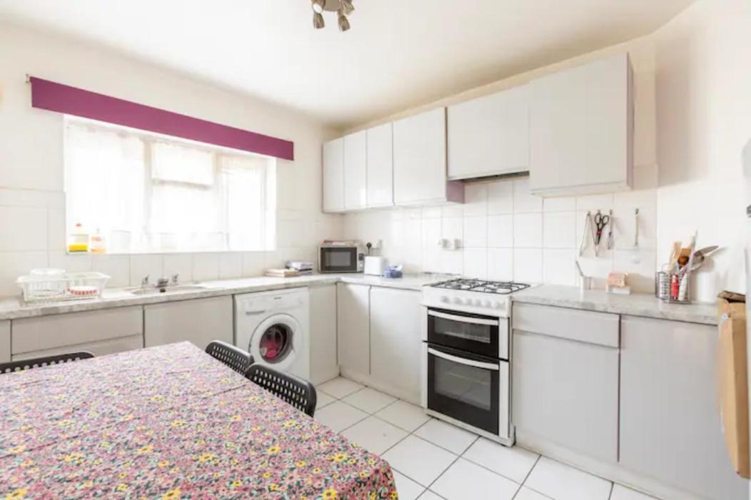 Cosy 1 Bedroom Flat Near Barking Town Centre Exterior photo
